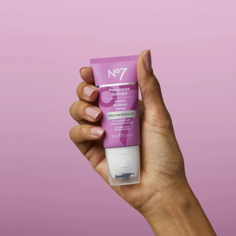 No7 Menopause Skincare Instant Radiance Serum – Suitable for Sensitive Skin - Image 2