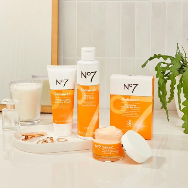 No7 Radiance+ Vitamin C Glow Toner – Suitable for All Skin Types - Image 4